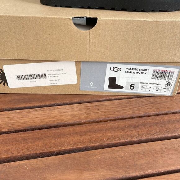 UGG Classic Short II Boots Black USA Women Size 6/UK 4/EU 37 - Picture 10 of 11